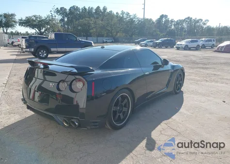 2013 Nissan Gt-R Premium z USA, uszkodzony, nr VIN JN1AR5EF3DM260799
